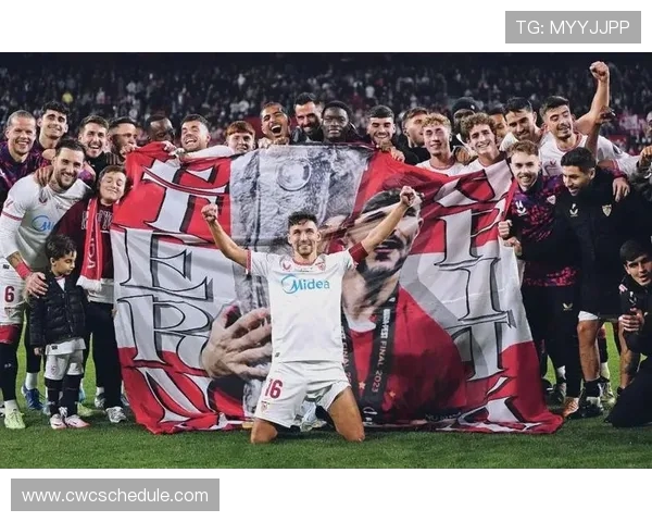 17号球员的传奇故事与足球场上的荣耀象征